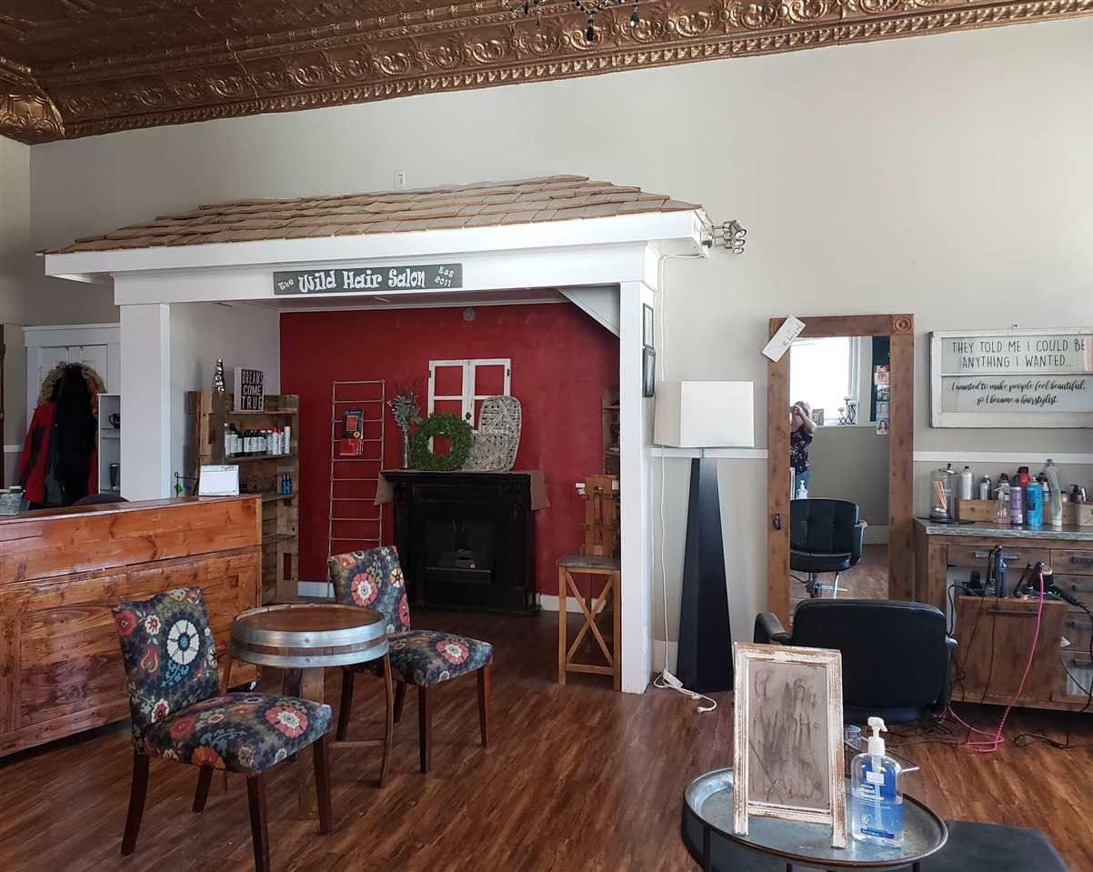 216 S Cherry St, Shell Rock, IA 50670